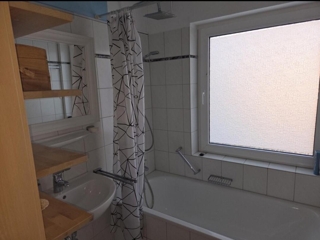 Modernes Apartment Im Gruenen, Mit Park- Und Meer-Naehe 巴德茨维什安 外观 照片